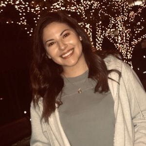 Meet your Posher, Angelica